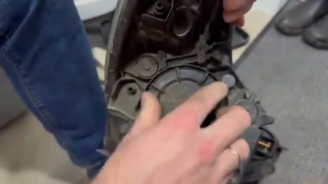 Установка и настройка LED ламп H4 #как правильно поменят?