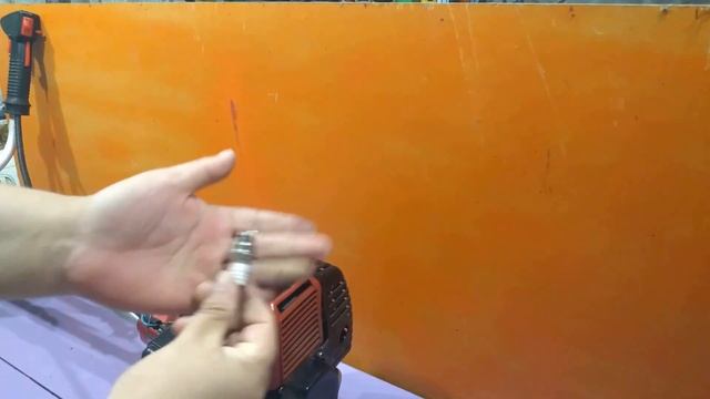 Не заводится бензокоса на горячую. Когда ничего не пом