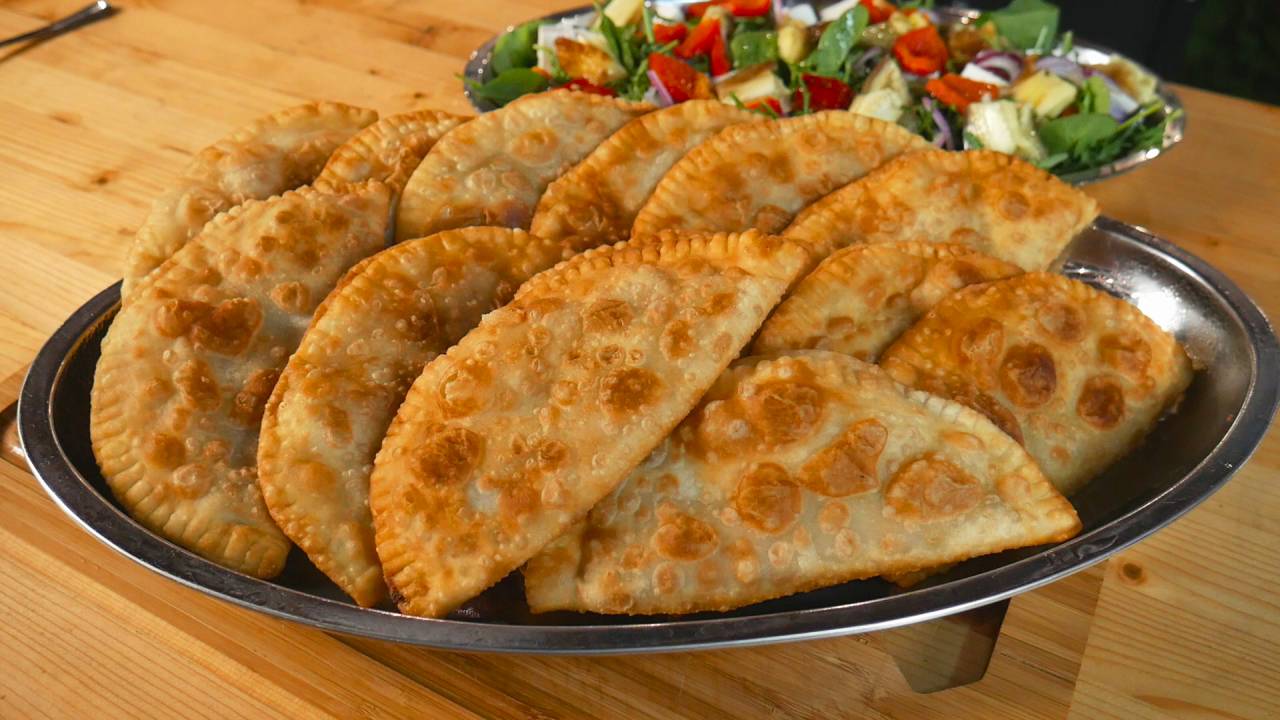 Чебуреки – Самый простой и удачный рецепт теста. Всегда Сочные и Хрустящие Чебуреки