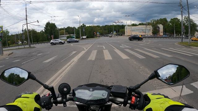 Yamaha MT-07 morning ride