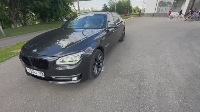 BMW 7 F01 рестайлинг Лонг 2014 3,0 бензин 320 сил полный привод
