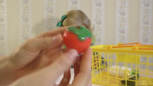 ✿ Готовим Салат Игрушечные Овощи и Фрукты Learn names of fruits and vegetables