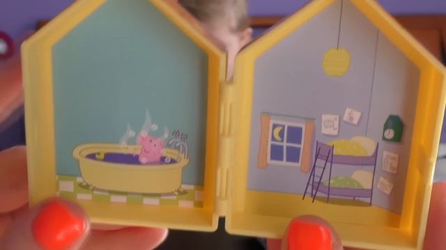 Распаковка сюрпризов Мини Мир Пеппы PEPPA PIG SURPRISES MINI WORLD