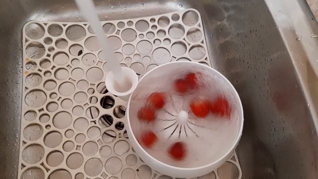 Машина для мытья фруктов.
