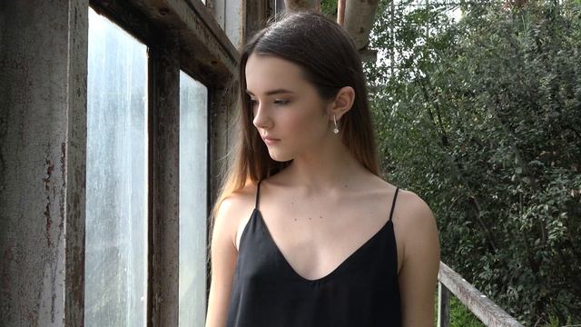 13914661-uhd_3840_2160_25fps