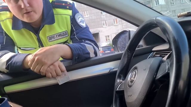 Сотрудник ГИБДД на свою беду остановил не того скутериста!😂
