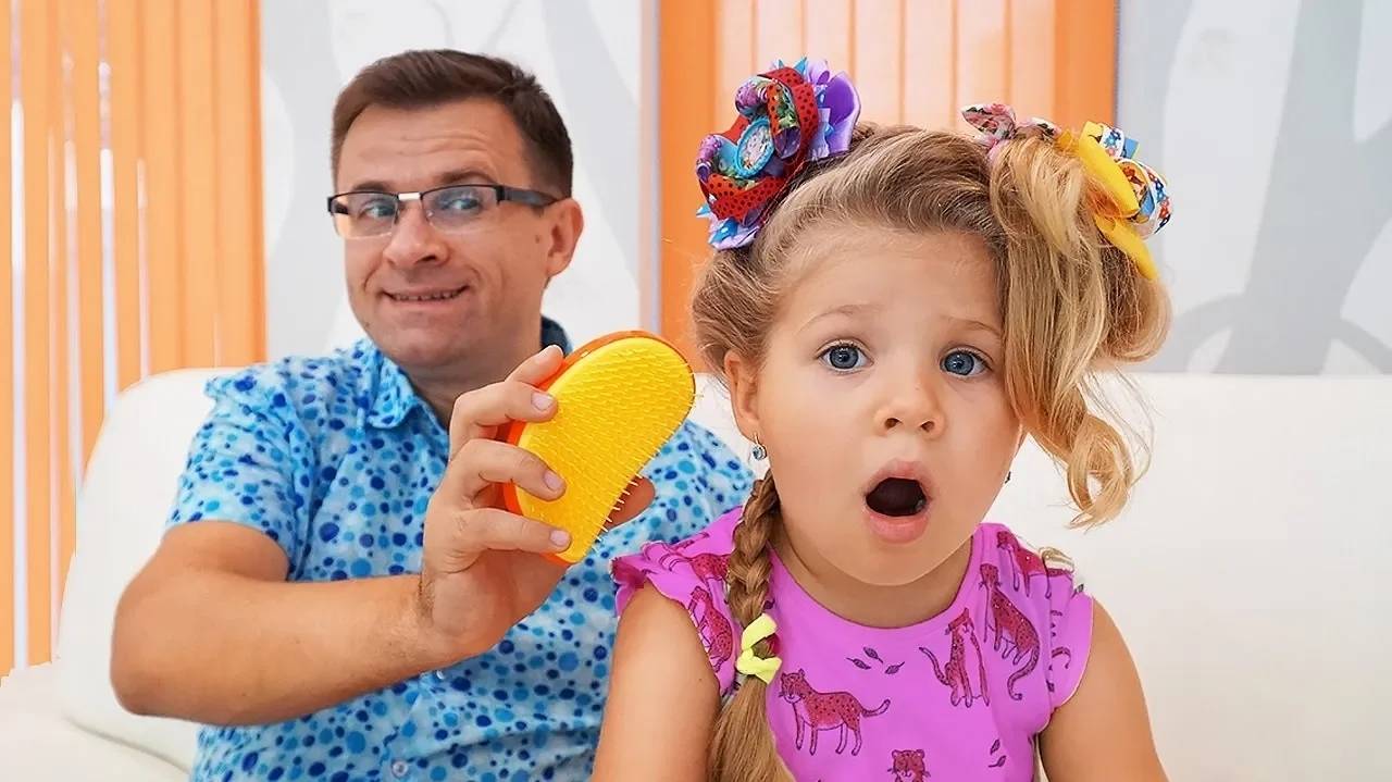 Диана и Папа одни дома Видео для детей Papa Left Alone With Diana