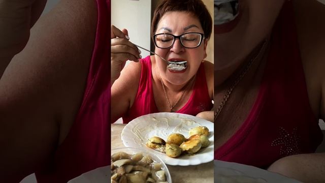 Вкусно же/Мукбанг вареники