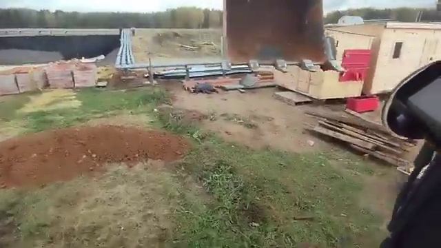РАЗРАБОТКА КОТЛОВАНА. Глубина 6 метров.Глина.В ОДИН ЗАХОД. Работа на ЭКСКАВАТОРЕ.