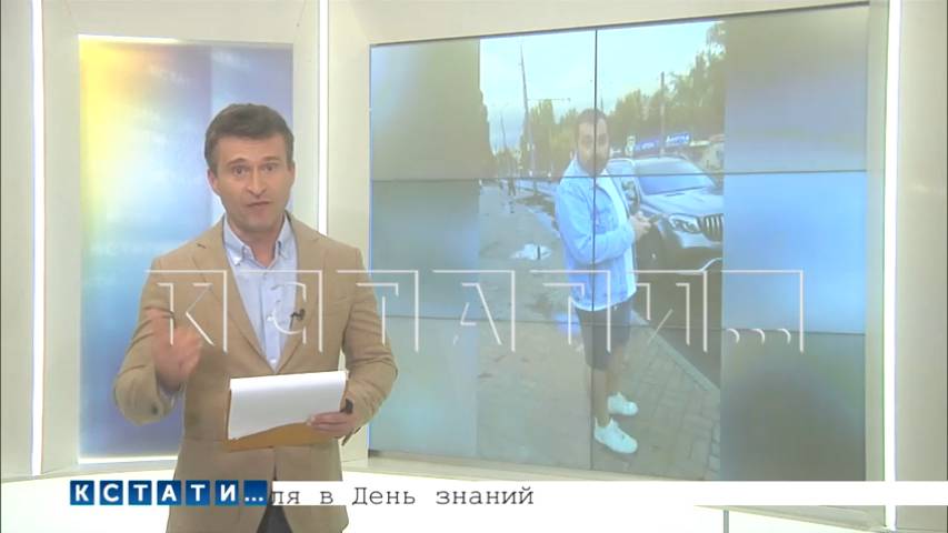 Водитель мерседеса, запарковавшийся на остановке и ругавшийся с пешеходами, написал на них заявление