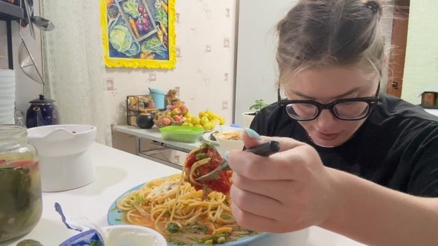 МУКБАНГ СВИНОЖОР АЖ СТЫДНО СПАГЕТТИ
