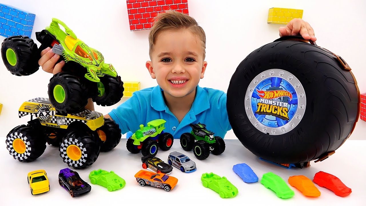 Влад и Ники играют с игрушечными машинками | Hot Wheels! Веселое видео для детей!