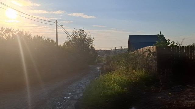 девочки пойдёмте прогуляться