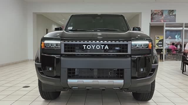 Новая Toyota Land Cruiser i-FORCE MAX обзор автомобиля тойота ленд крузер внедорожник