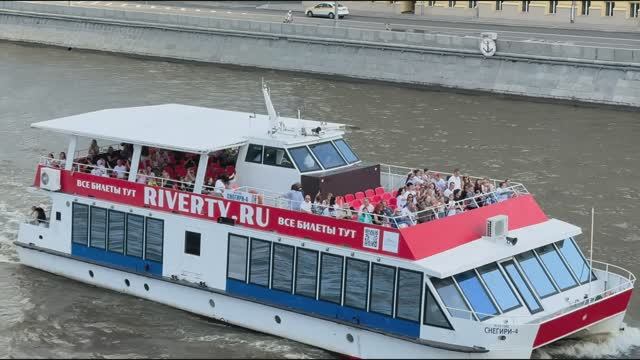 Москва 🏙️ прогулка по настоящей Москве — улицы, люди, эмоции, атмосфера, 2025 🎥🚶♀️