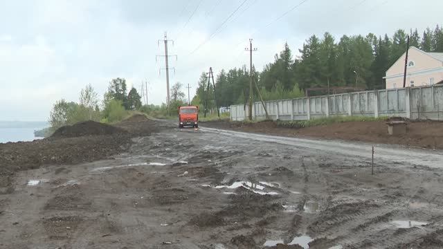 Разве плохо, что в Карпинске ремонтируют дороги?