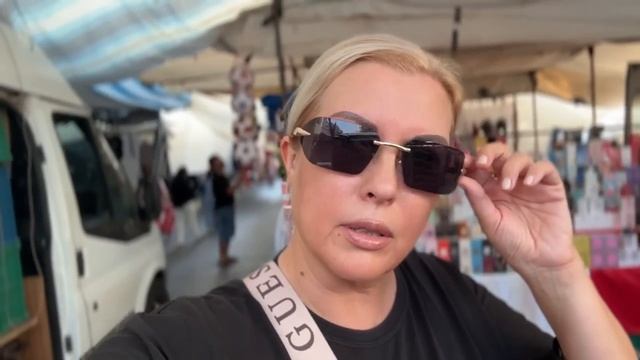 Я В ШОКЕ! Что можно КУПИТЬ на рынке подделок в Аланье (и стоит ли оно того_) 🤔