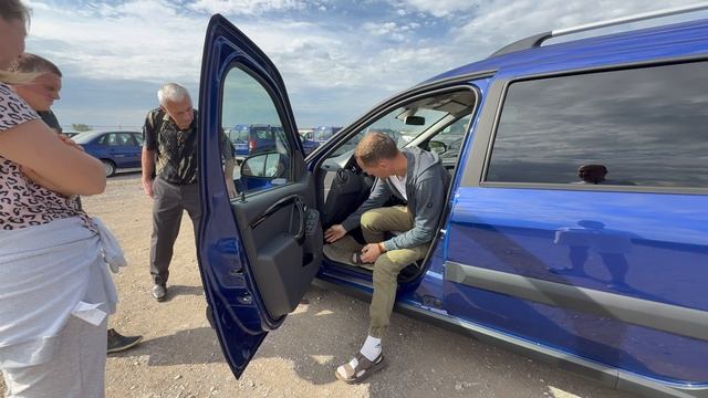 САМЫЙ НАРОДНЫЙ АВТОМОБИЛЬ: ЛАРГУС КРОСС! Сколько стоит сейчас новый 5-местный LADA LARGUS CROSS 2025