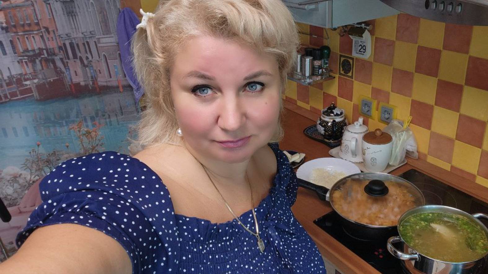 Кто кому чего должен. Наш умный папа. Привязали к кухне