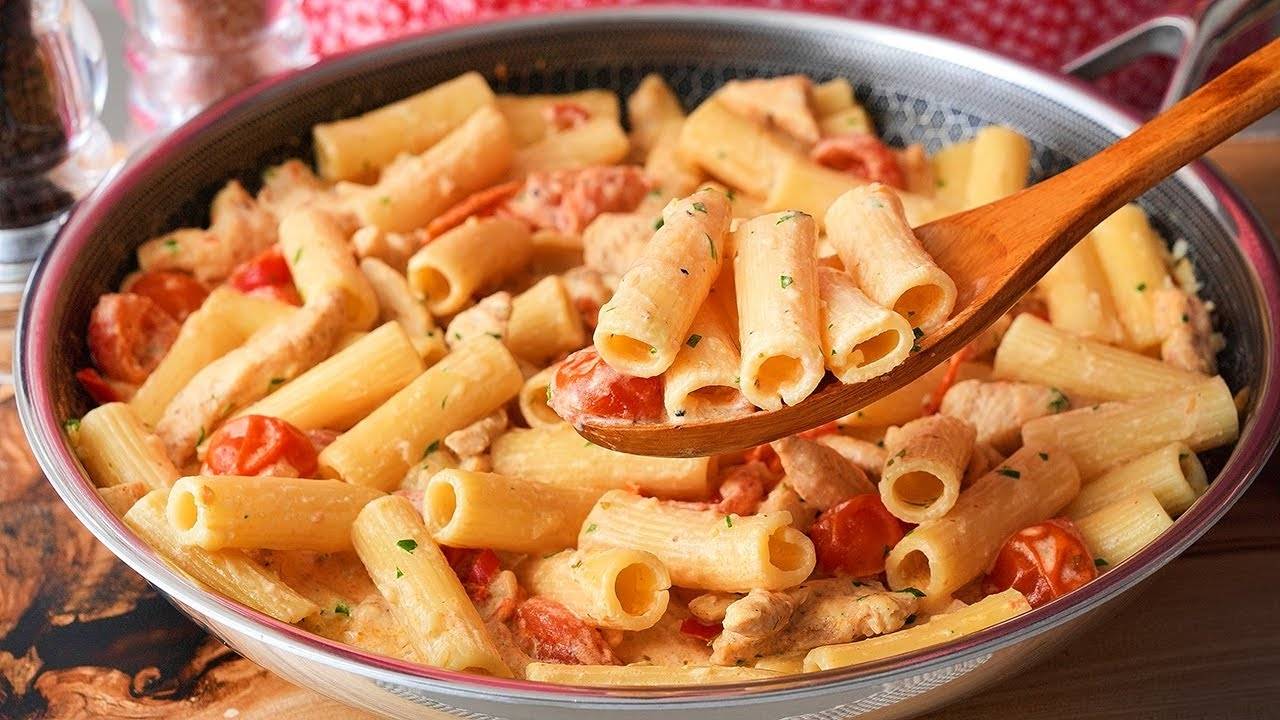 ПАСТА С КУРИЦЕЙ В СЛИВОЧНОМ СОУСЕ. Вкусный ужин за 15 минут! Таких вкусных макарон я еще не ела!