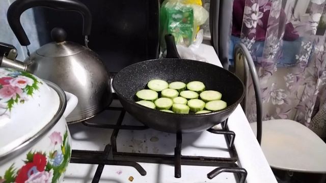 Когда это всё закончится 😋💗🌹Кабачки в томате.