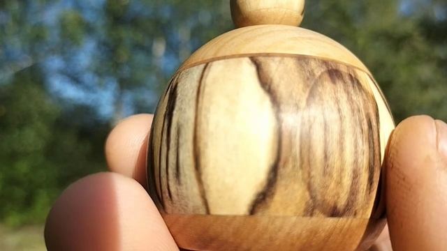 Шкатулка в кленовых листьях. Август 2025
