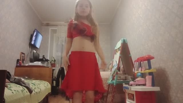 petites, connes, mais c'est pas sa faute, elle est tres gentilles, ne pas la juger