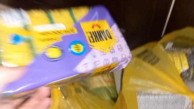 покупки и школьная форма с магазина Чижик , ростикс и пицца
