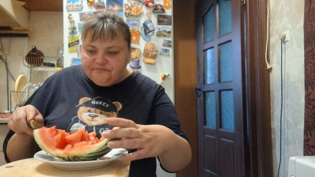 мукбанг  сходила в лес  за грибами  показываю результат