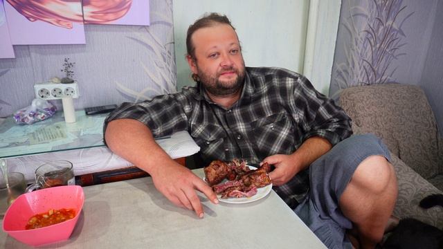 Добрая семья труженников из деревни Вкусно кушаем