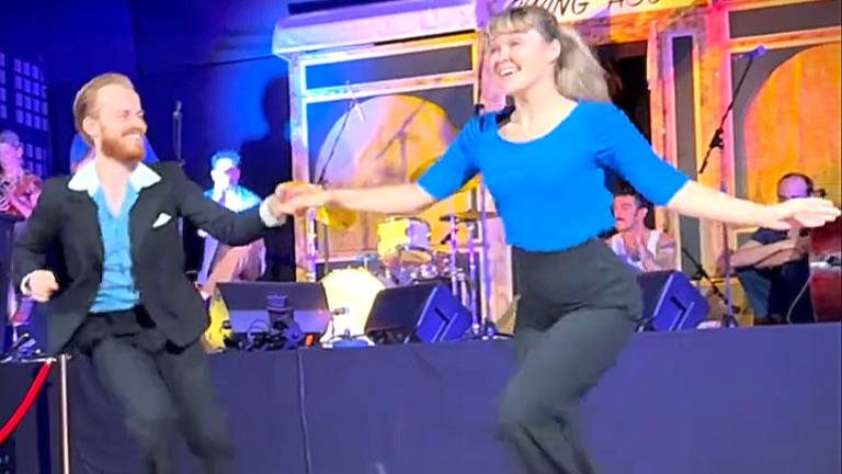 Crazy BOOGIE WOOGIE Dance Show by Sondre & Tanya! Развлечения.