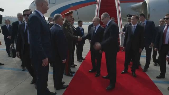 Президент России Владимир Путин прибыл в Китай, чтобы принять участие в саммите ШОС