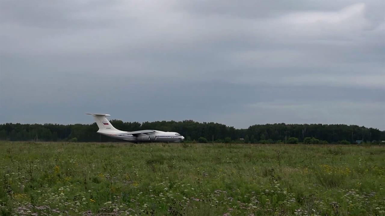 ВКС России получили новый тяжелый транспортный самолет Ил-76МД-90А: видео