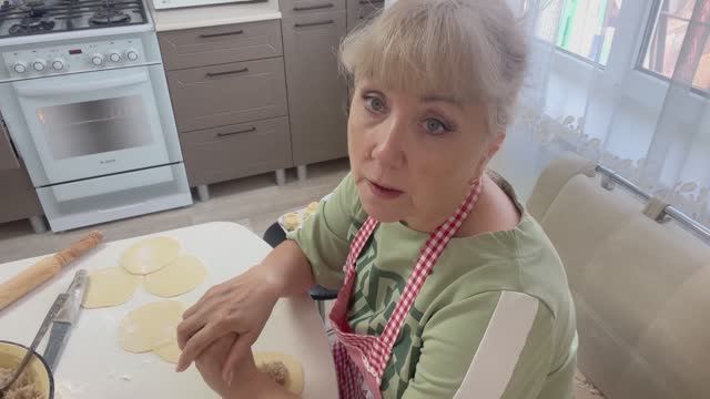 На ужин манты# телефон накрылся медным тазом# гнали самогон#