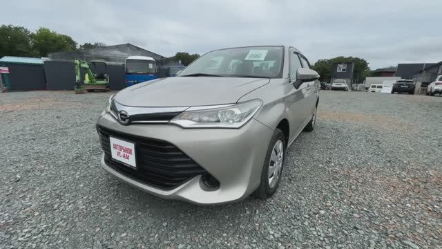 Toyota Corolla Axio 2017 — седан 1.5 л, 4WD, вариатор, Владивосток