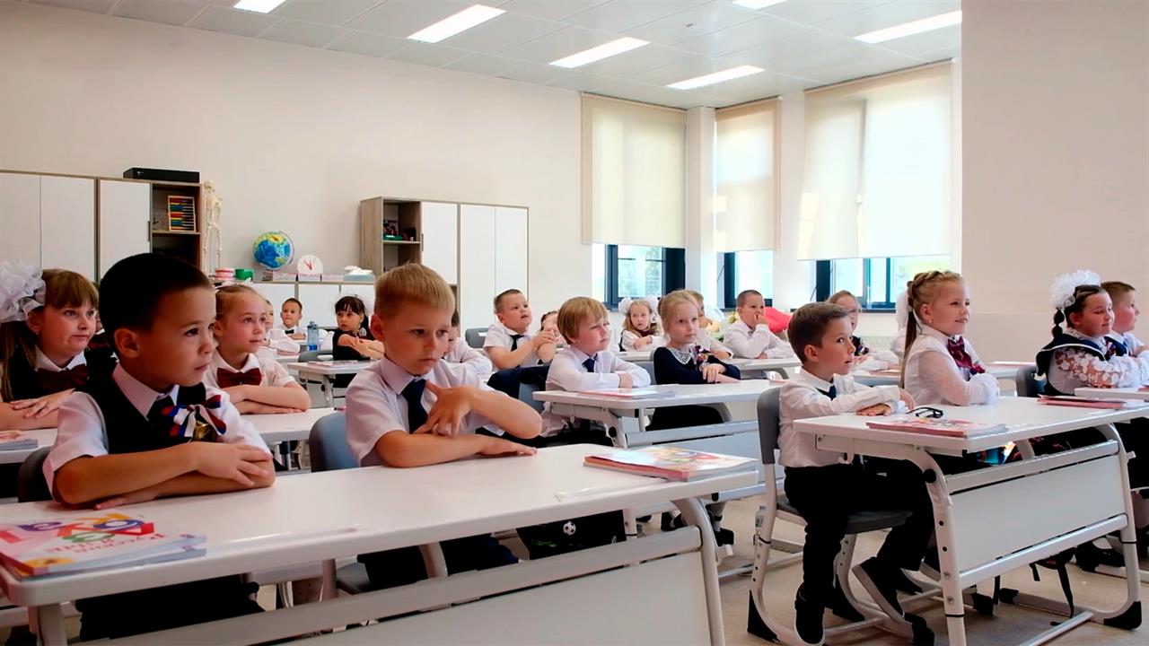 Почти полтора миллиона российских малышей 1 сентября впервые сели за парты