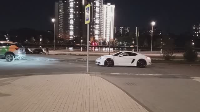 Москва. МЦК (Московское центральное кольцо) + красота вечернего города.