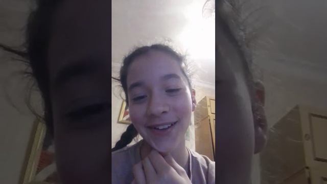 ребята извините пожалуйста что я так долго не делала видео и трансляцию! 😞