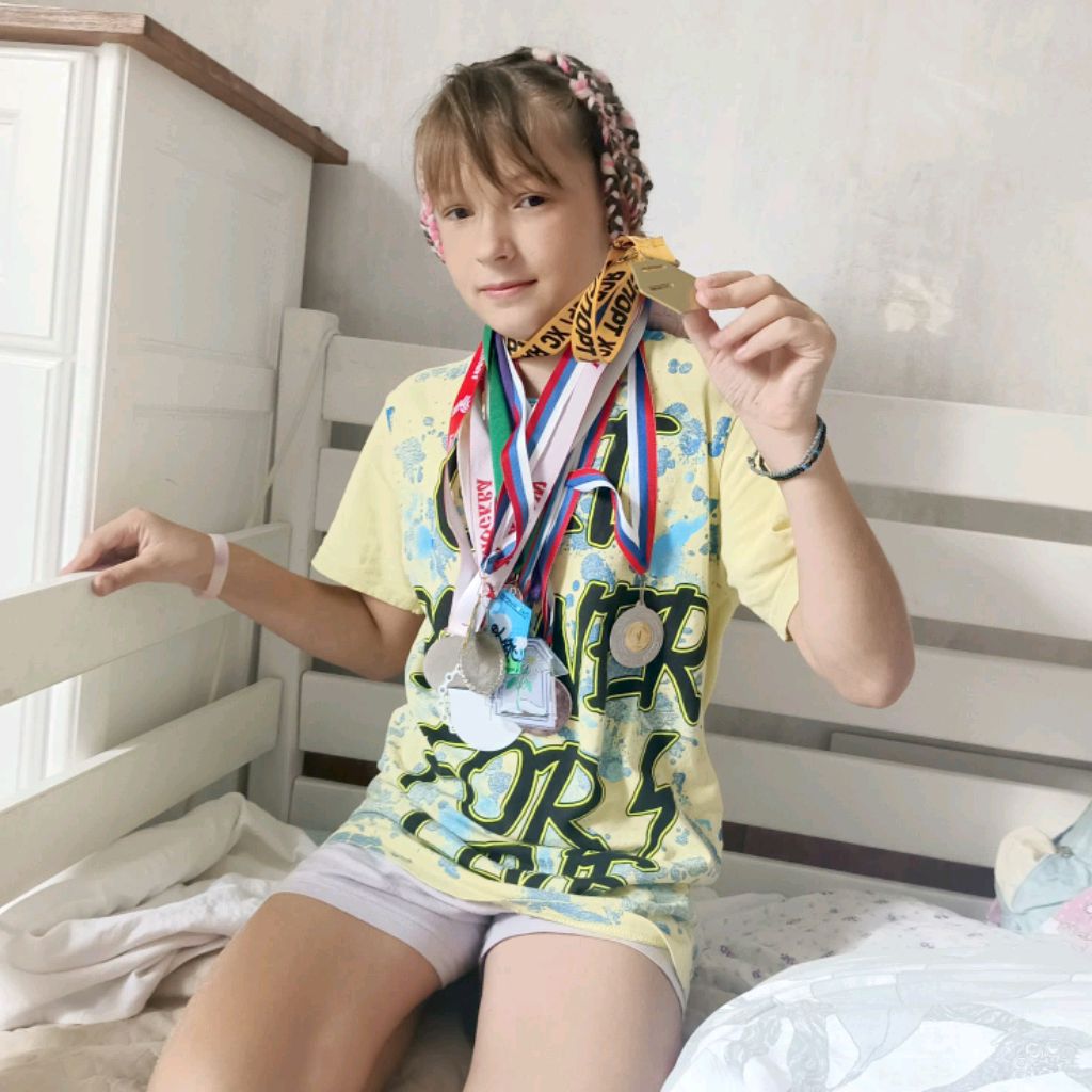 п