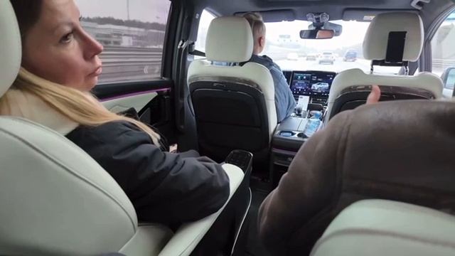 ☝️А с каким азартом она продавала людям Chery, ваш любимый блогер.
Если это не монтаж какой-то? Ког