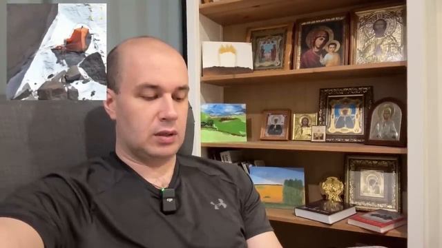 Наговицына лежит на боку с подогнутыми ногами тем кто увидел машущую ...