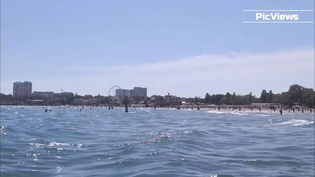 Анапа Центральный пляж сегодня 5 сентября 2025. Обстановка на пляже в Анапе. Погода в Анапе сейчас