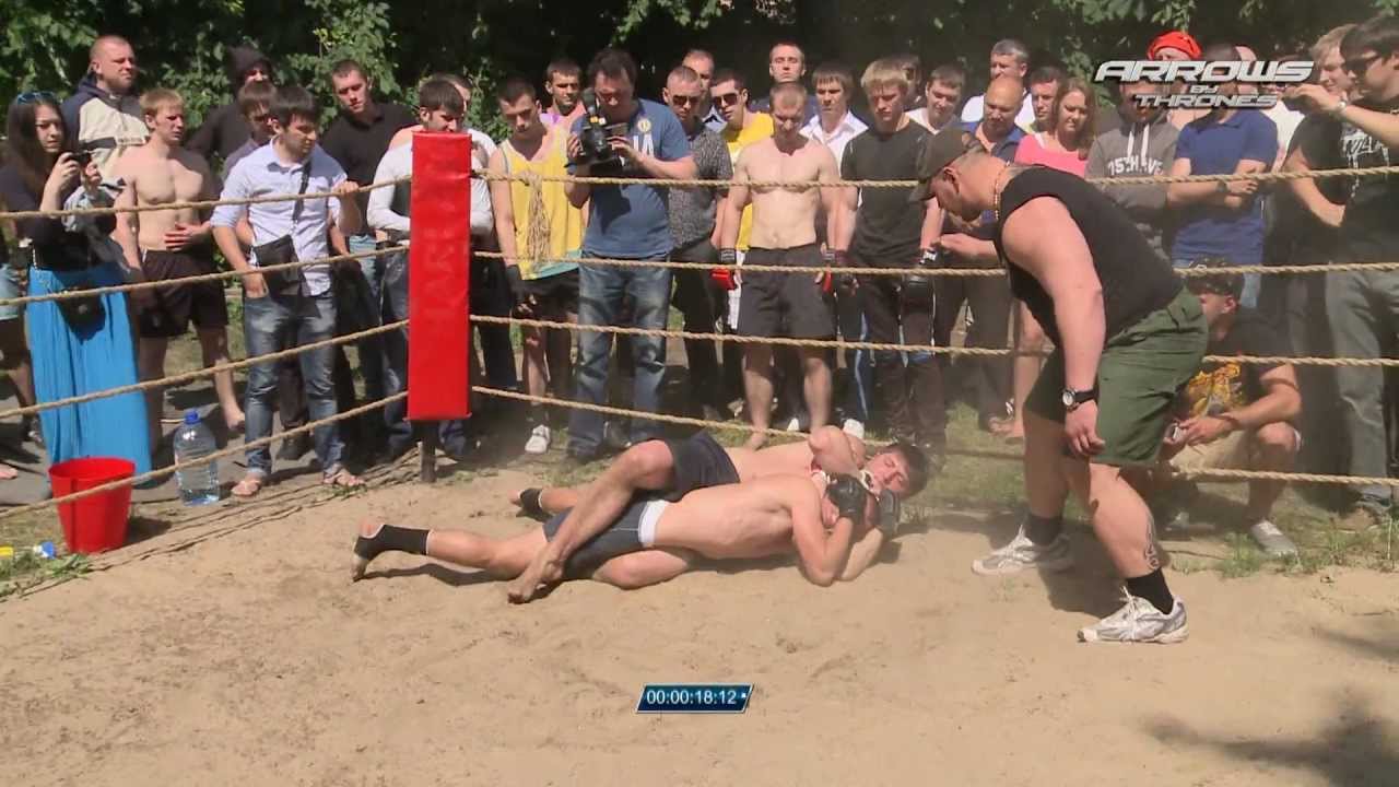 Стрелки уличная драка Плохой парень против Романа