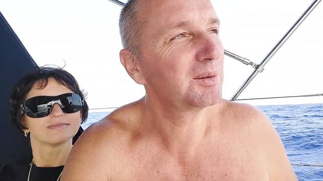 Как мы пересекали Атлантику, часть 3: Новый год в океане, встреча с парусной яхтой и будни переход