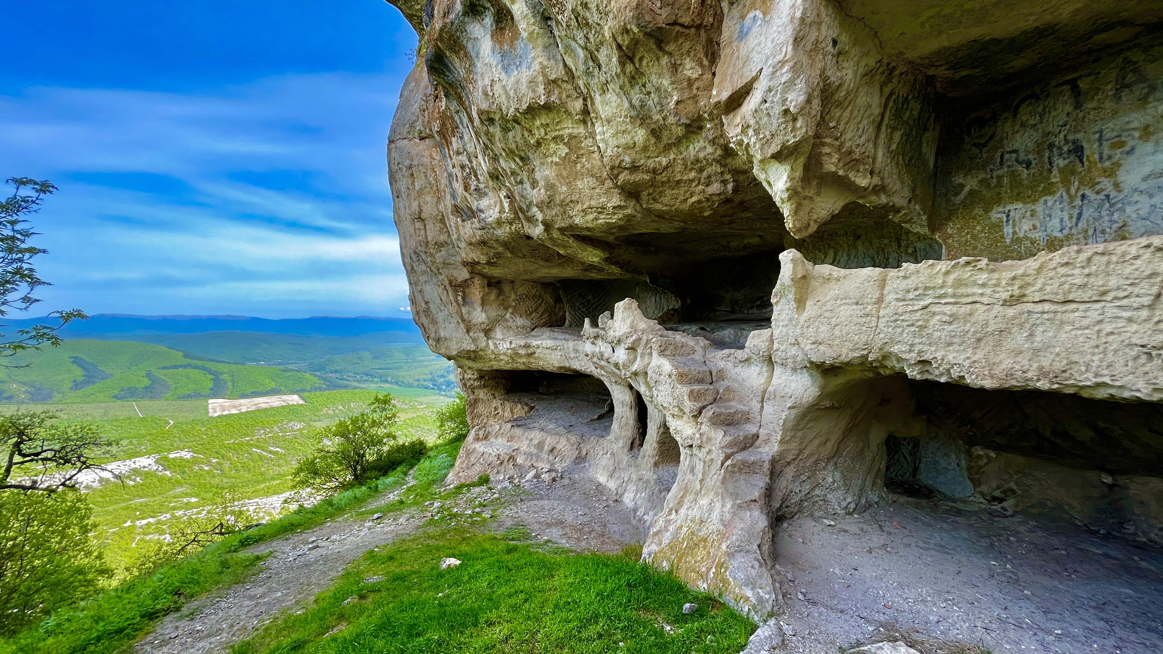 Древний город ТЕПЕ-КЕРМЕН в Крыму!Я в ИССТУПЛЕНИИ от Увиденного!Древний ХРАМ в Скале!Бахчисарай 2023