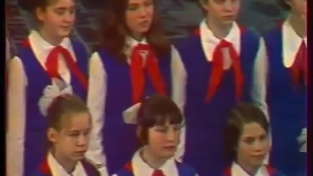 Весёлый ветер Солист Сережа Парамонов Большой детский хор.mp4