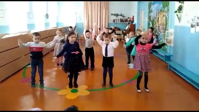 Танец "Воспитатель наш"