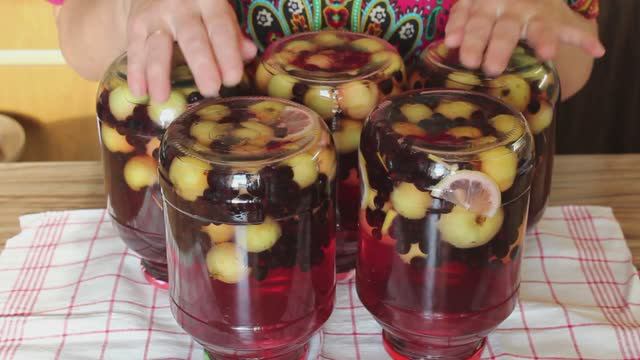 🍎Компот на зиму! Ассорти из яблок и из черноплодки без стерилизации.
