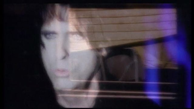 Alice Cooper - Love's A Loaded Gun