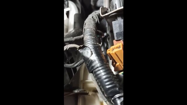 Замена вентилятора отопителя и салонного фильтра на Nissan X-Trail T31